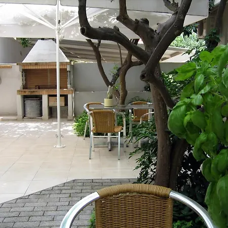 Anemoni Apart-hotel 2*