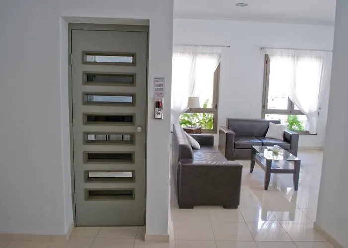 Aparthotel Anemoni 2*